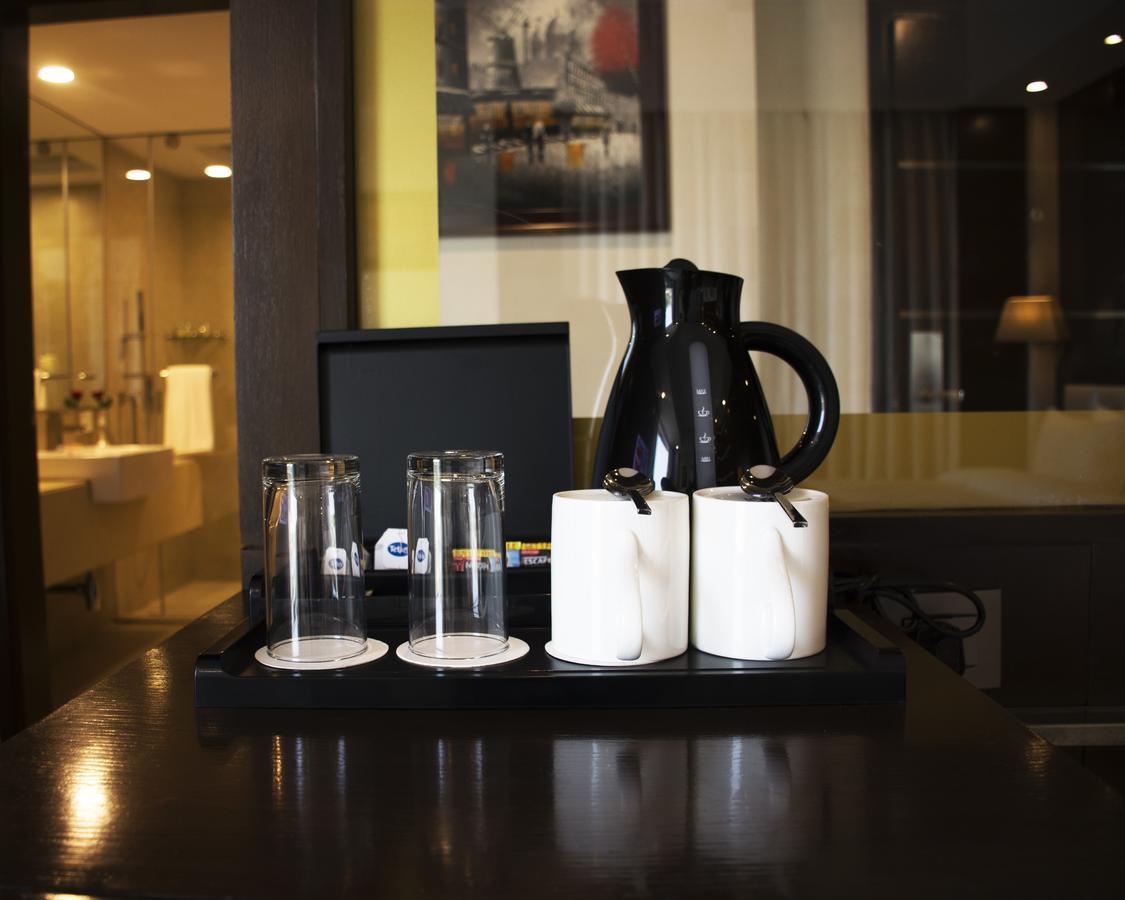 Inde Hotel Chattarpur New Delhi Exteriör bild