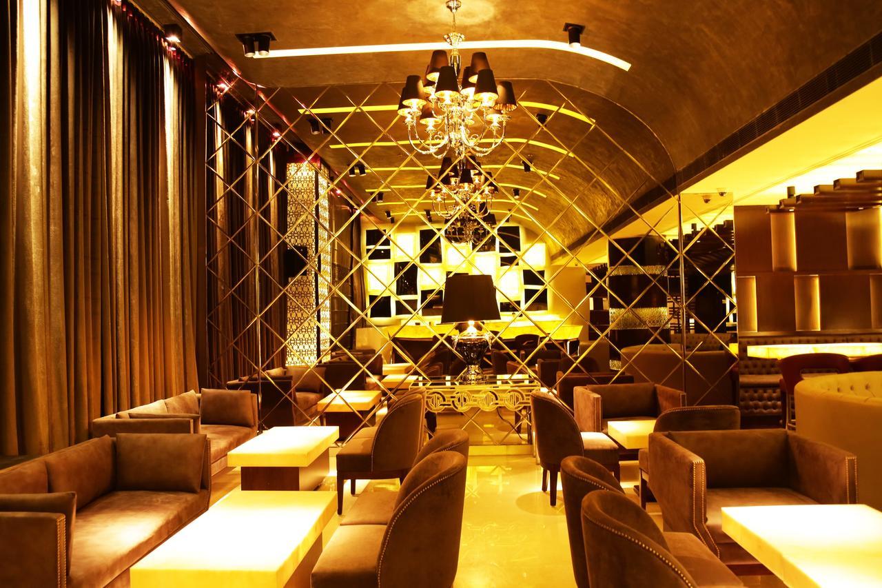 Inde Hotel Chattarpur New Delhi Exteriör bild
